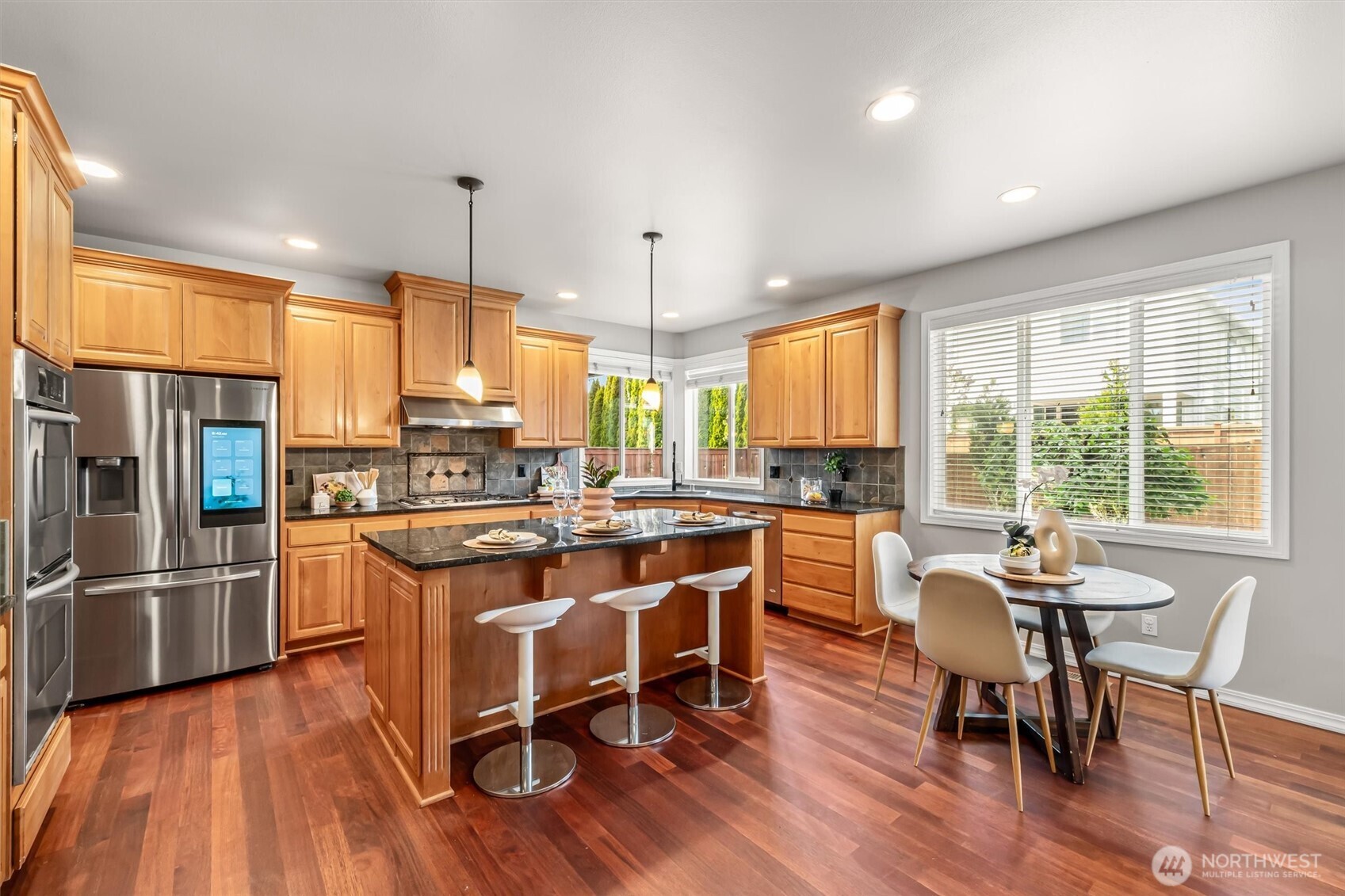 3915 214th Street Southeast Bothell, WA 98021 - Photo 11 of 39