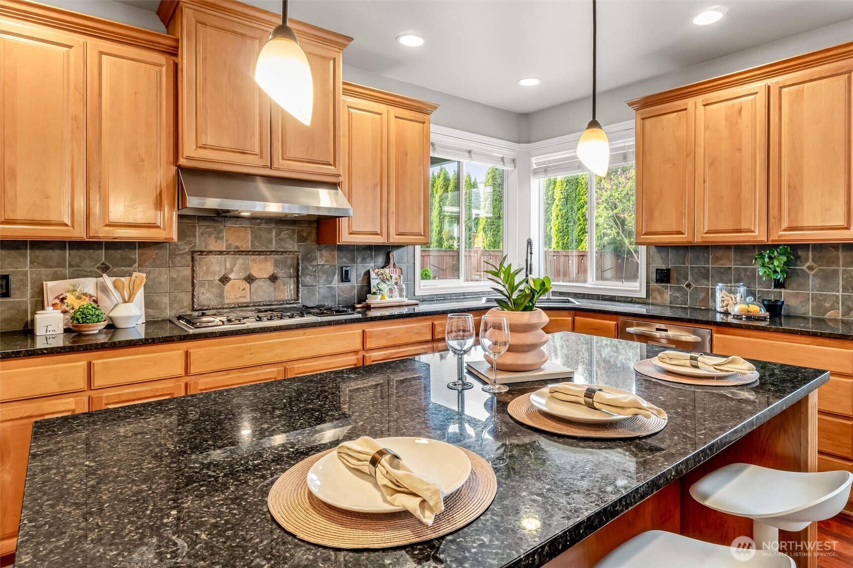 3915 214th Street Southeast Bothell, WA 98021 - Photo 13 of 39