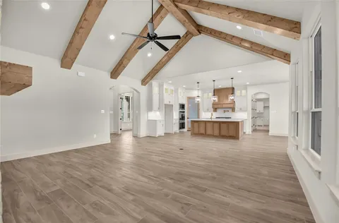 $799,900 | 120 Daggett Drive, Decatur, TX 76234