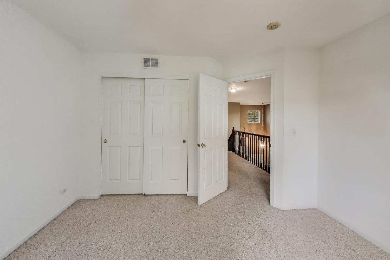 2271 Stoughton Circle Aurora, IL 60502 - Photo 27 of 34 an empty room with a bathroom