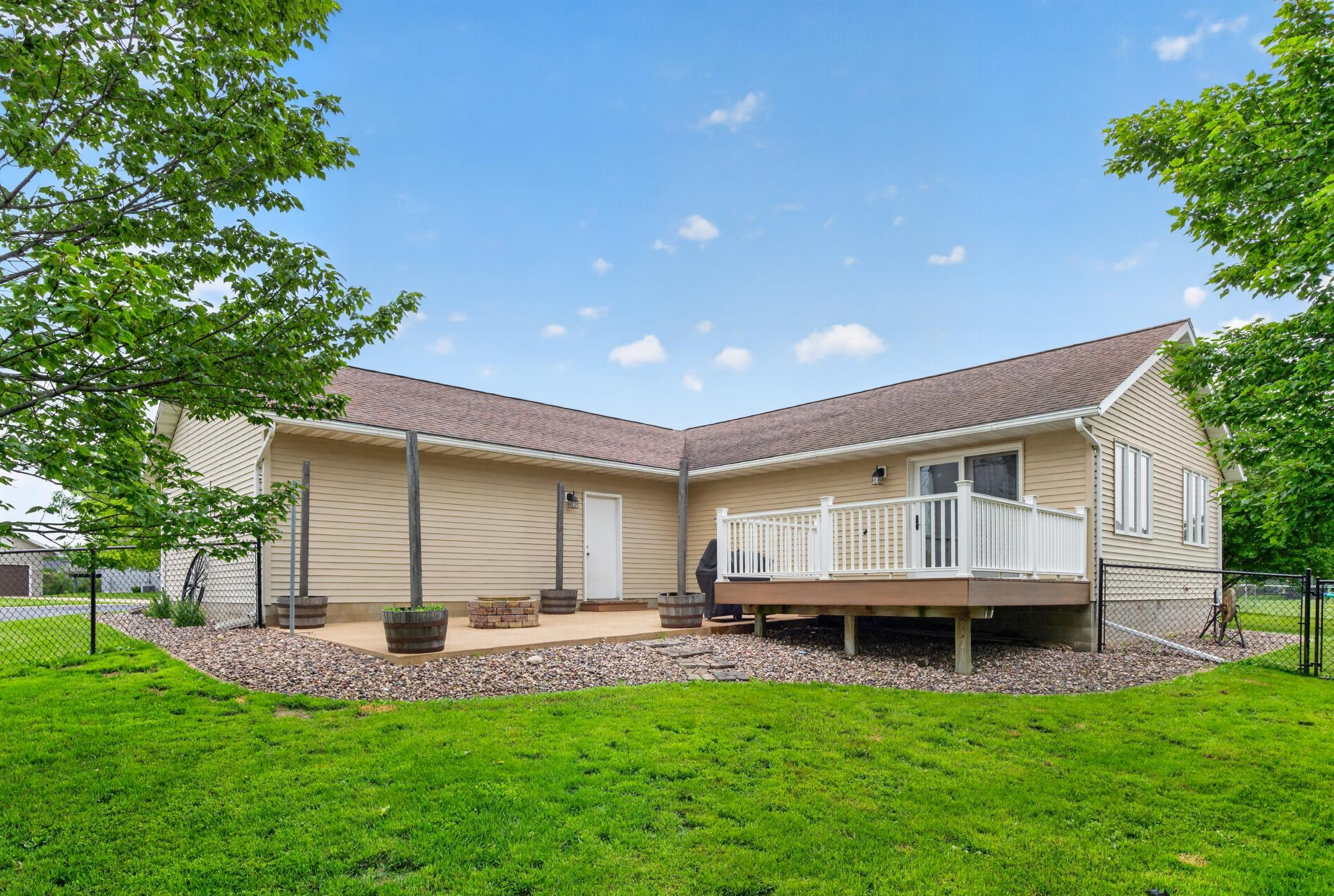 100 Capelle Court Spring Valley, MN 55975 - Photo 4 of 70