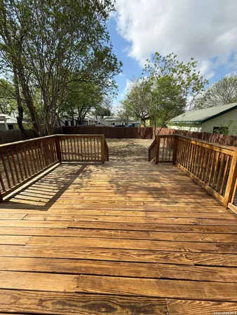 $2,300 | 306 Florida Street, San Antonio, TX 78210