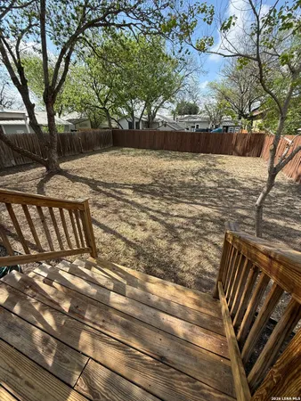 $2,300 | 306 Florida Street, San Antonio, TX 78210
