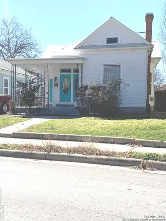 $2,300 | 306 Florida Street, San Antonio, TX 78210