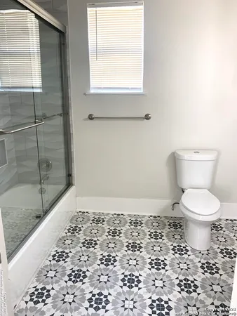 $2,300 | 306 Florida Street, San Antonio, TX 78210