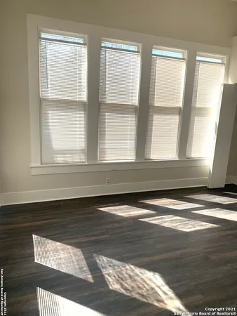 $2,300 | 306 Florida Street, San Antonio, TX 78210