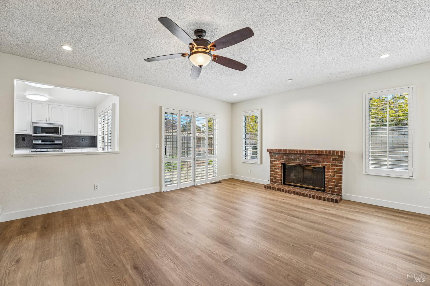 7628 Mandolin Way Rohnert Park, CA 94928 - Photo 5 of 40 Gallery Image 5