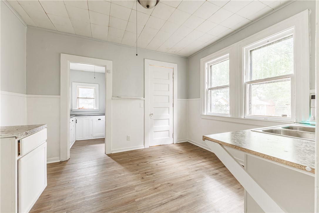 428 Magee Avenue Rochester, NY 14613 - Photo 12 of 30