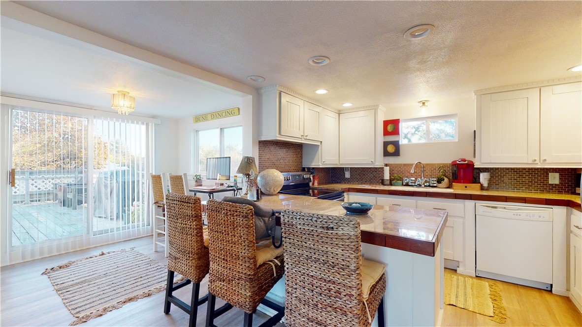 34 Goose Island Road Narragansett, RI 02882 - Photo 15 of 38