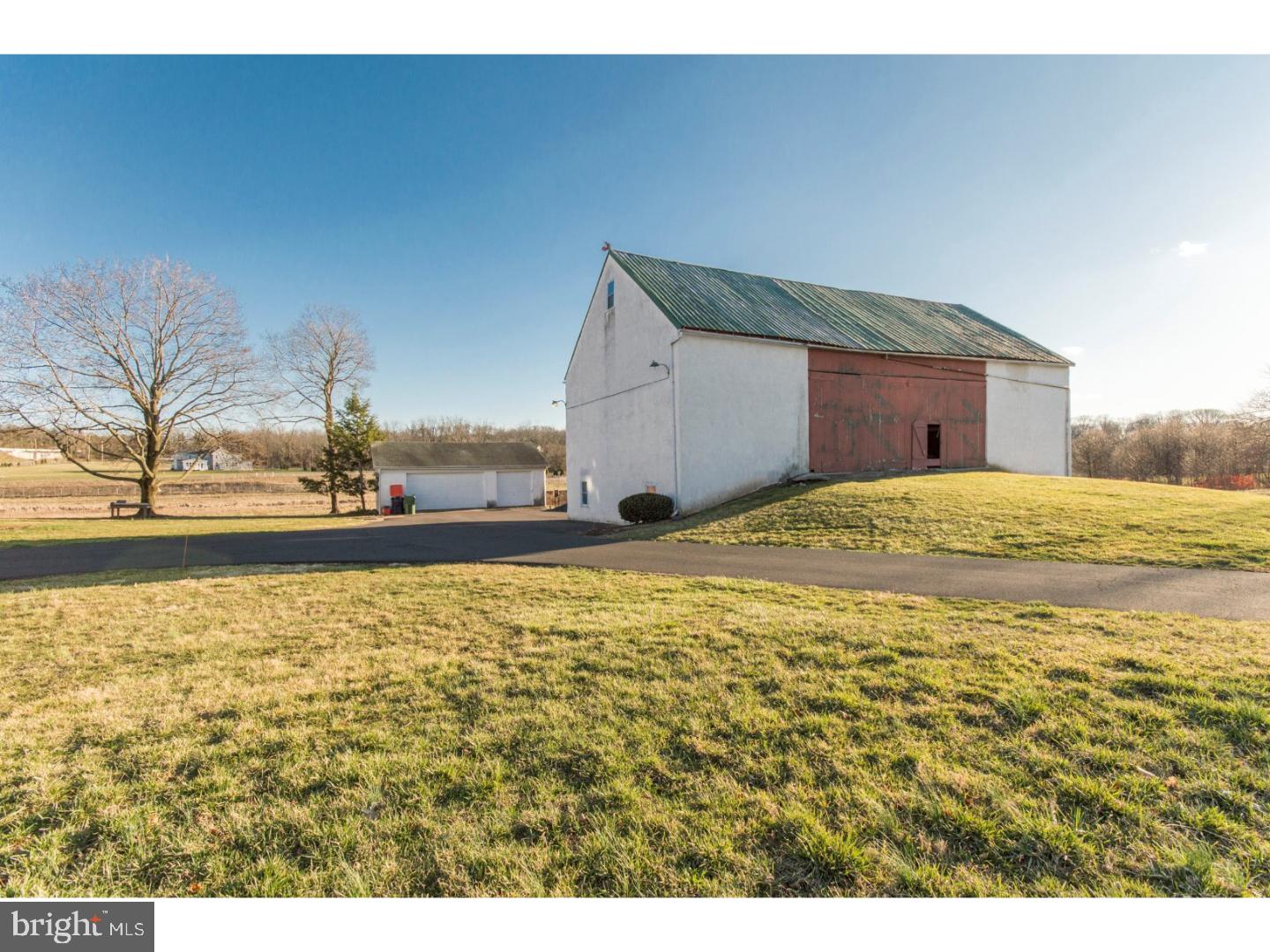 2160 Weber Road Lansdale, PA 19446 - Photo 11 of 16 Gallery Image 11