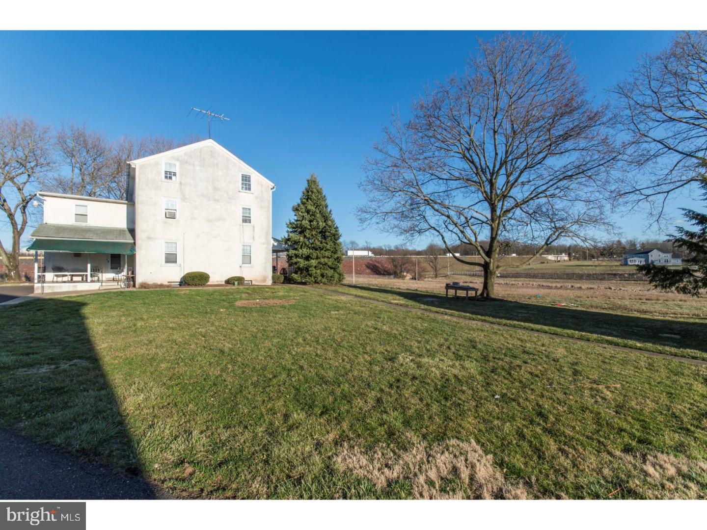 2160 Weber Road Lansdale, PA 19446 - Photo 2 of 16 Gallery Image 2