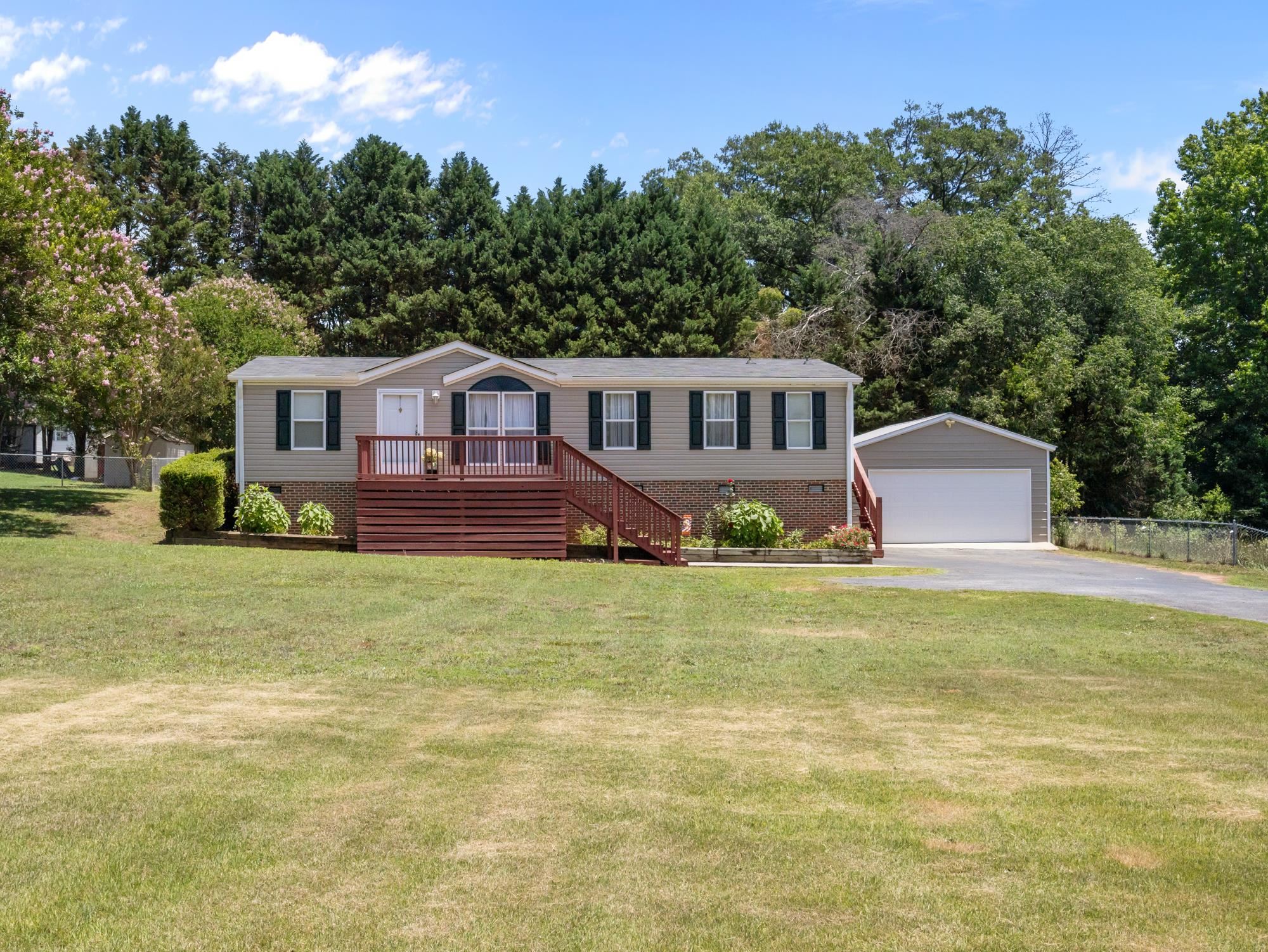 324 Groce Meadow Road Taylors, SC 29687 - Photo 3 of 47