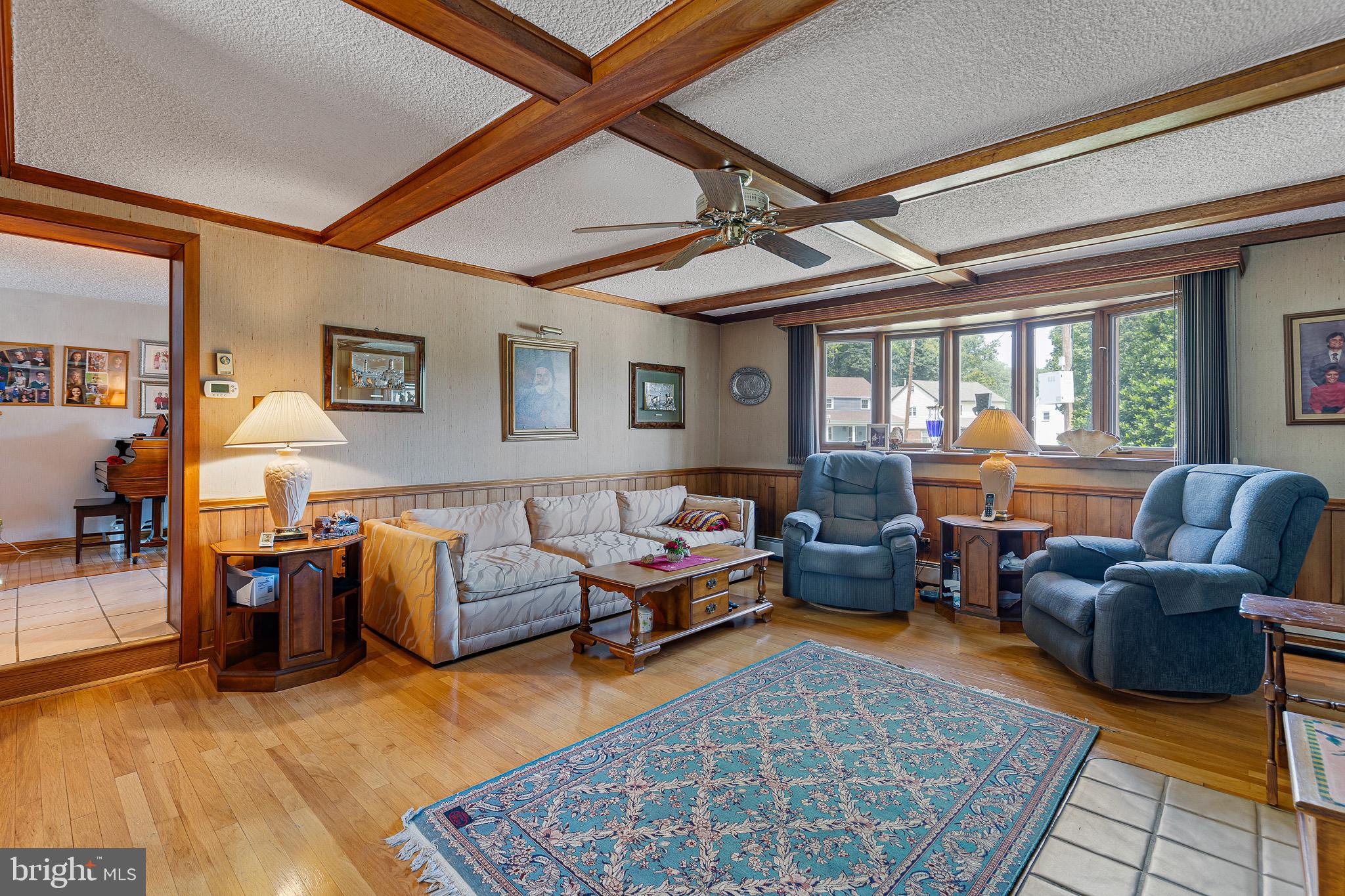 2338 Mole Road Secane, PA 19018 - Photo 11 of 35 Family Room