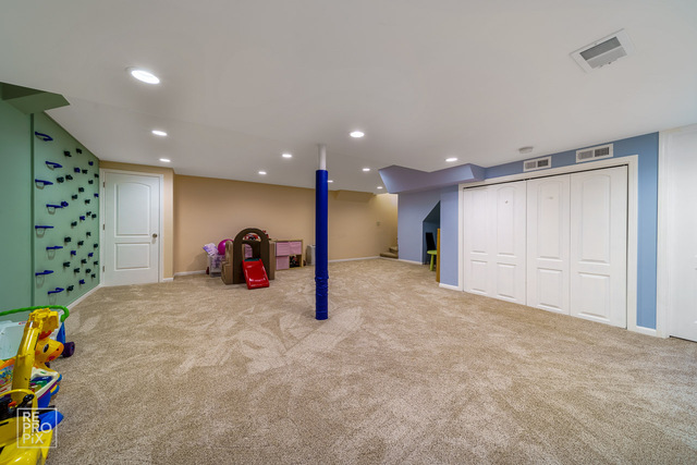 1311 Devonshire Road Buffalo Grove, IL 60089 - Photo 8 of 15