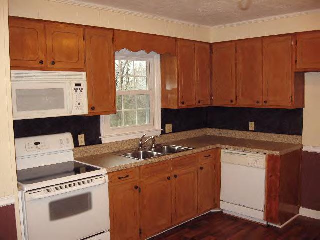 16 Eisenhower Road Ridgeway, VA 24148 - Photo 3 of 11 Kitchen