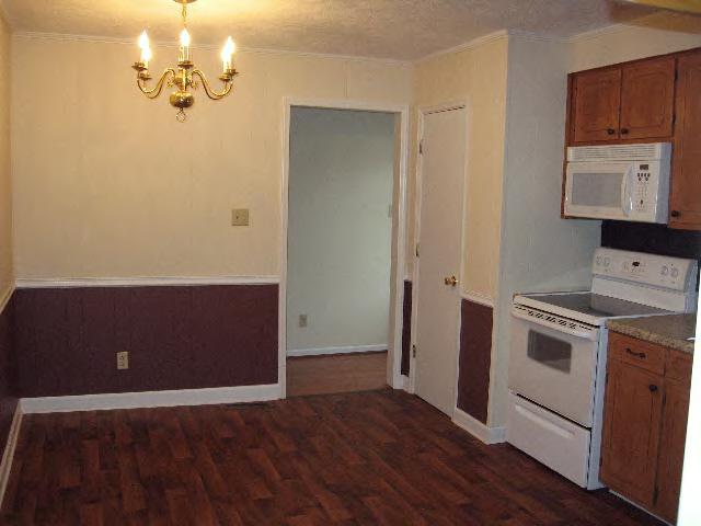 16 Eisenhower Road Ridgeway, VA 24148 - Photo 4 of 11 Dining Area