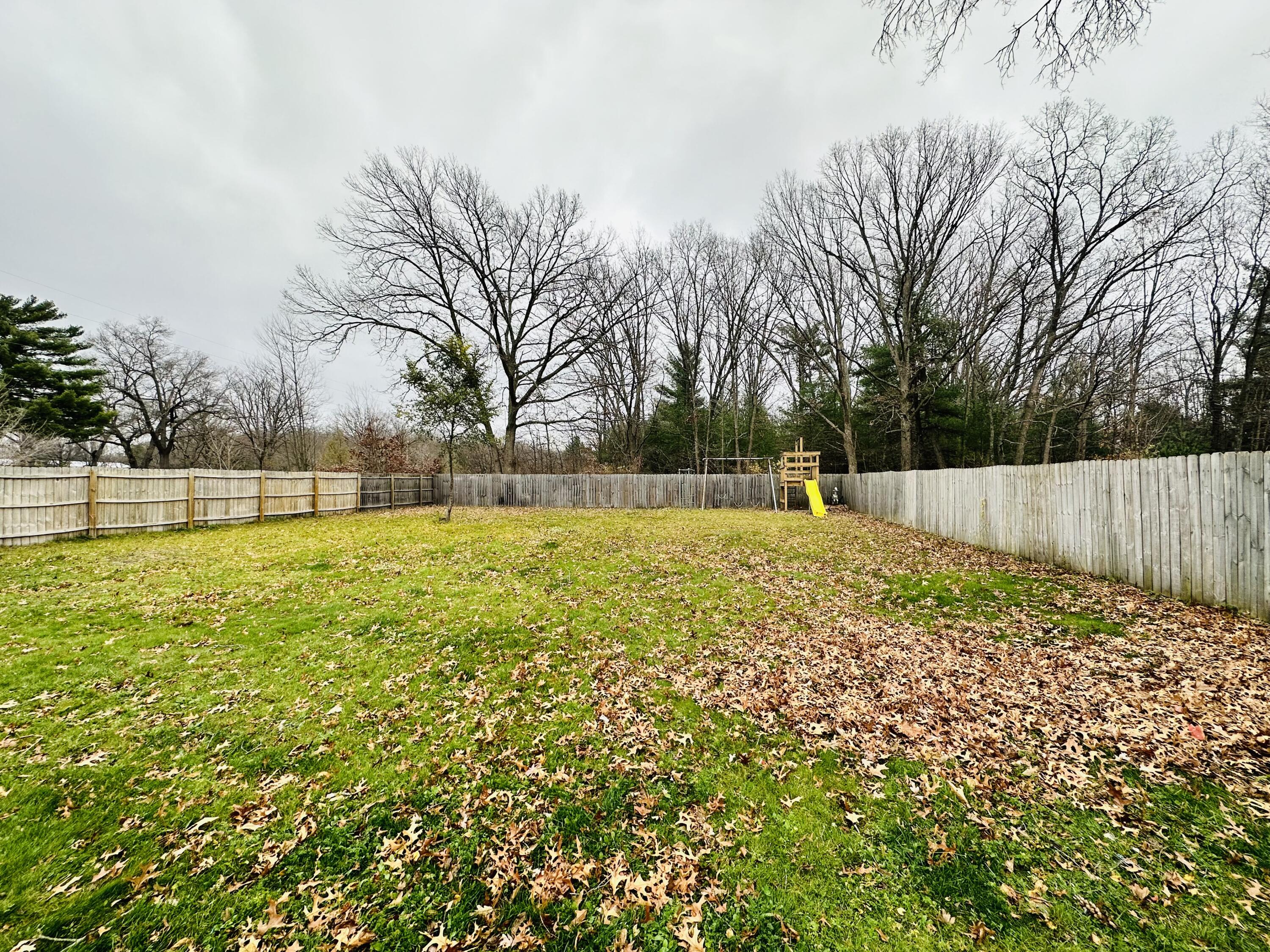 2836 Whitehall Road Muskegon, MI 49445 - Photo 13 of 43 58011B49-1ABA-4617-9A80-3BCA3D26EE77
