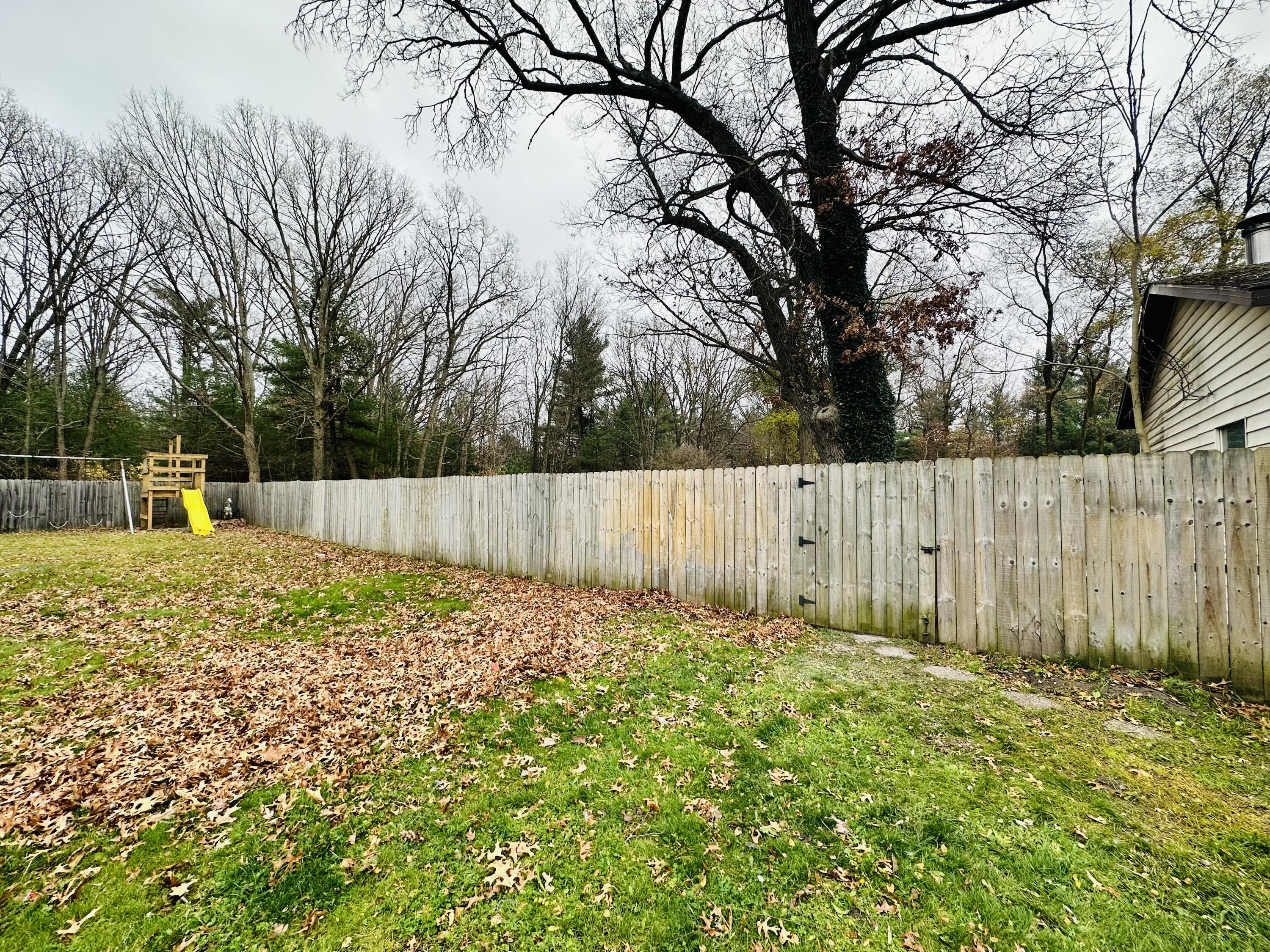 2836 Whitehall Road Muskegon, MI 49445 - Photo 14 of 43 12097EBC-3E83-441A-A8A2-B0664F41671A
