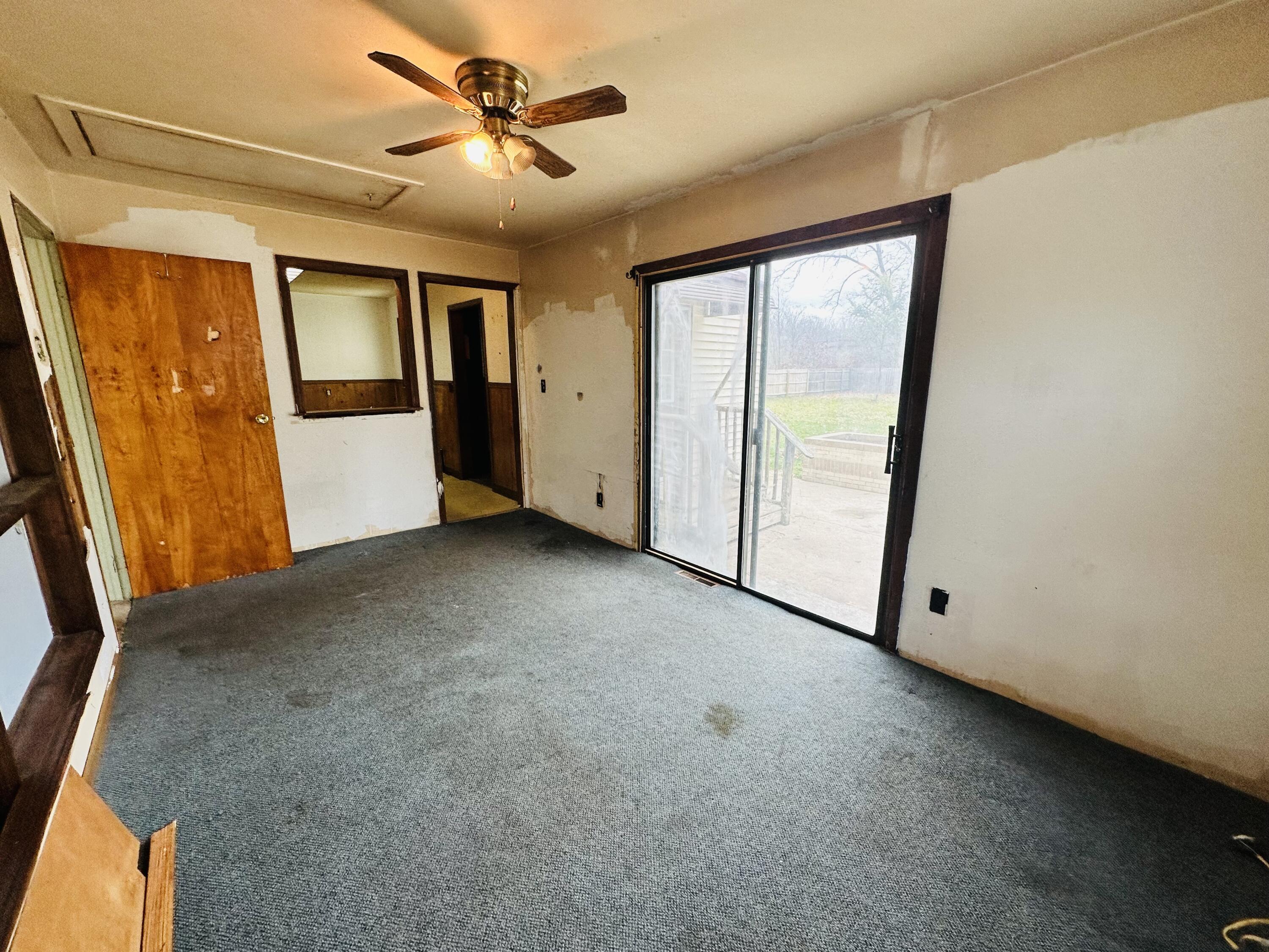 2836 Whitehall Road Muskegon, MI 49445 - Photo 18 of 43 01D7AD82-C53D-490E-9C10-F894392D6293