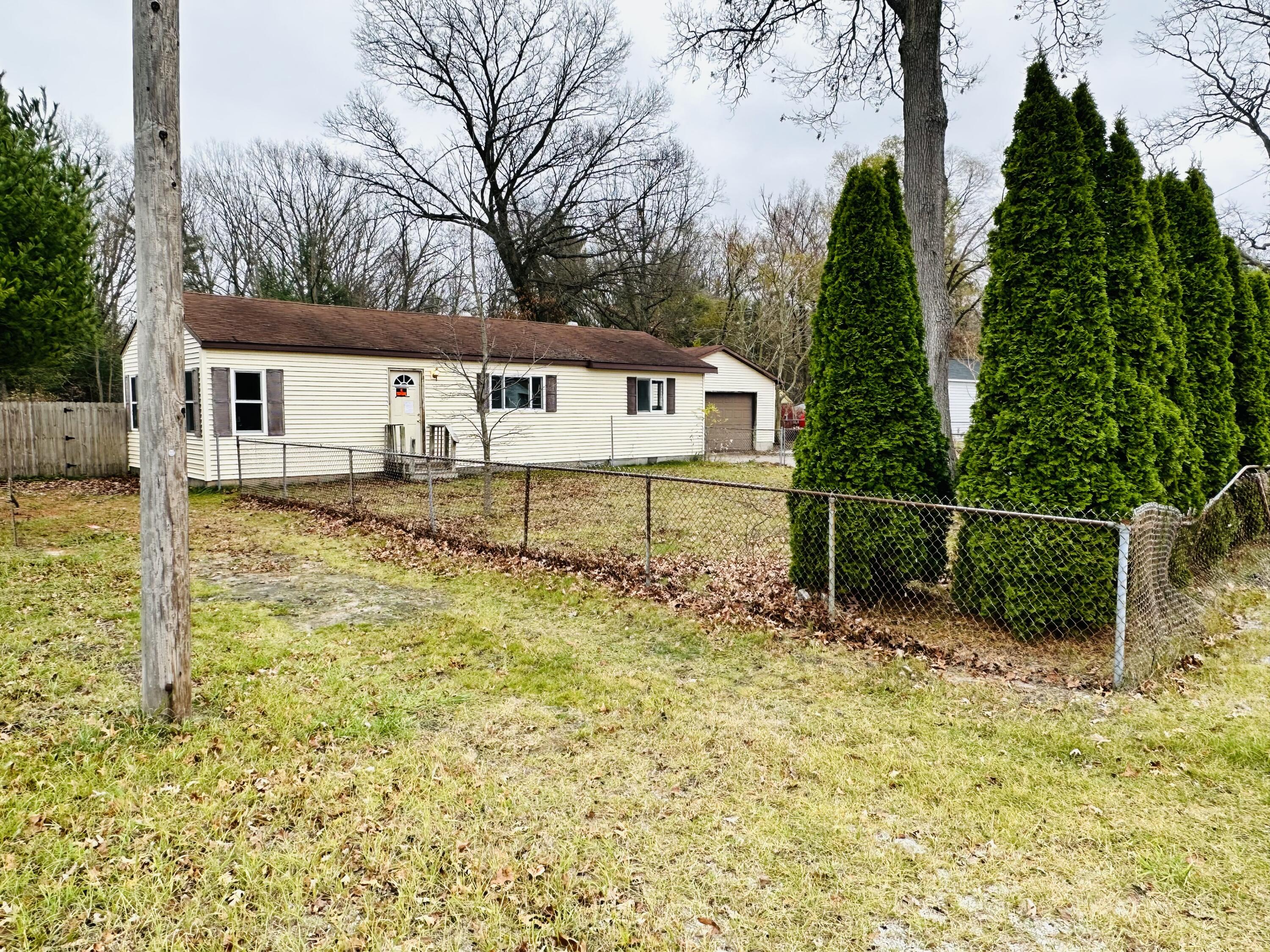 2836 Whitehall Road Muskegon, MI 49445 - Photo 7 of 43 E70CE340-03C4-4220-B06E-60D3BE1ACD6E