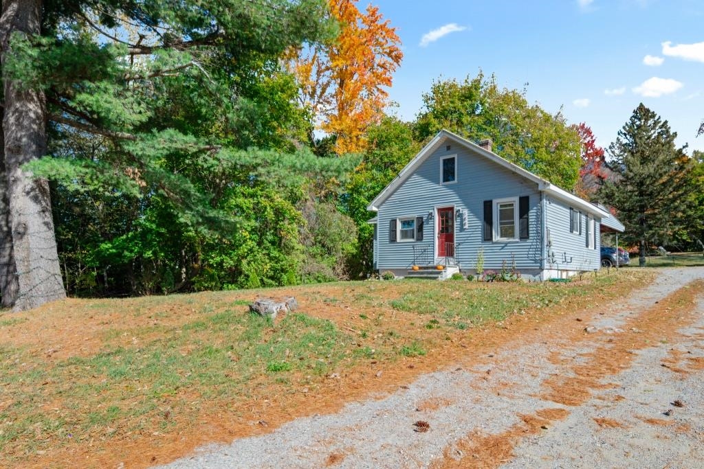 188 Stratton Road Rutland, VT 05701 - Photo 2 of 23