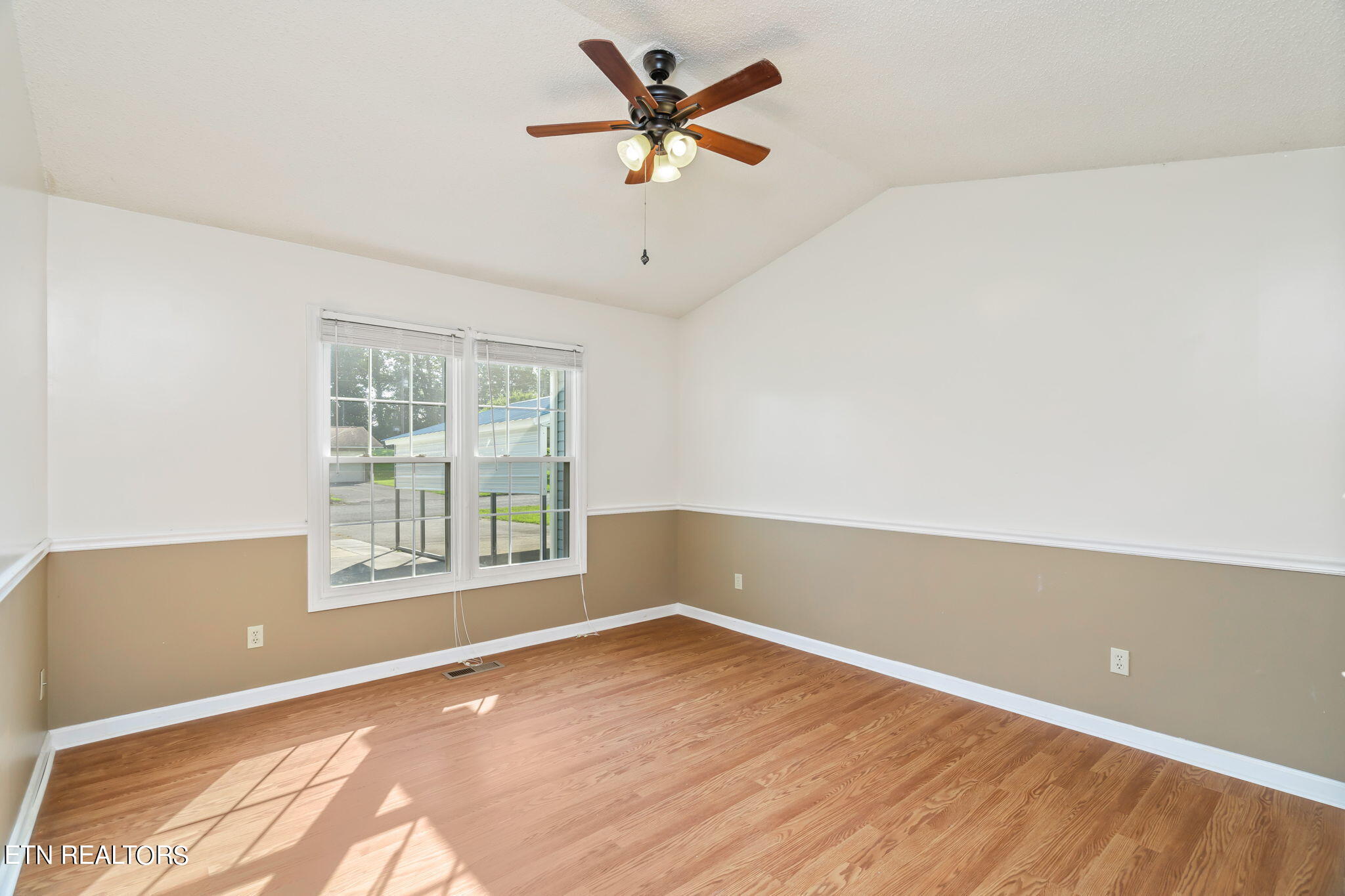 7644 Cedarcrest Road Knoxville, TN 37938 - Photo 13 of 39 16-web-or-mls-7644 Cedarcrest Road-48