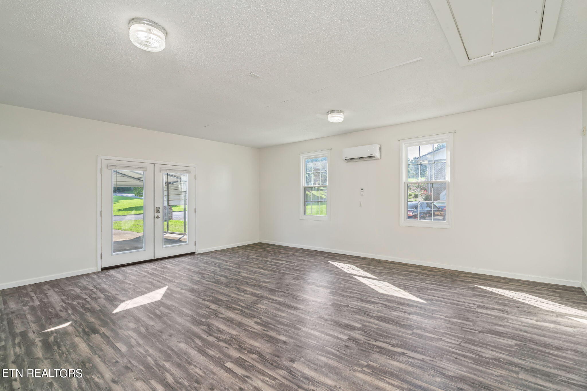 7644 Cedarcrest Road Knoxville, TN 37938 - Photo 16 of 39 50-web-or-mls-7644 Cedarcrest Road-47