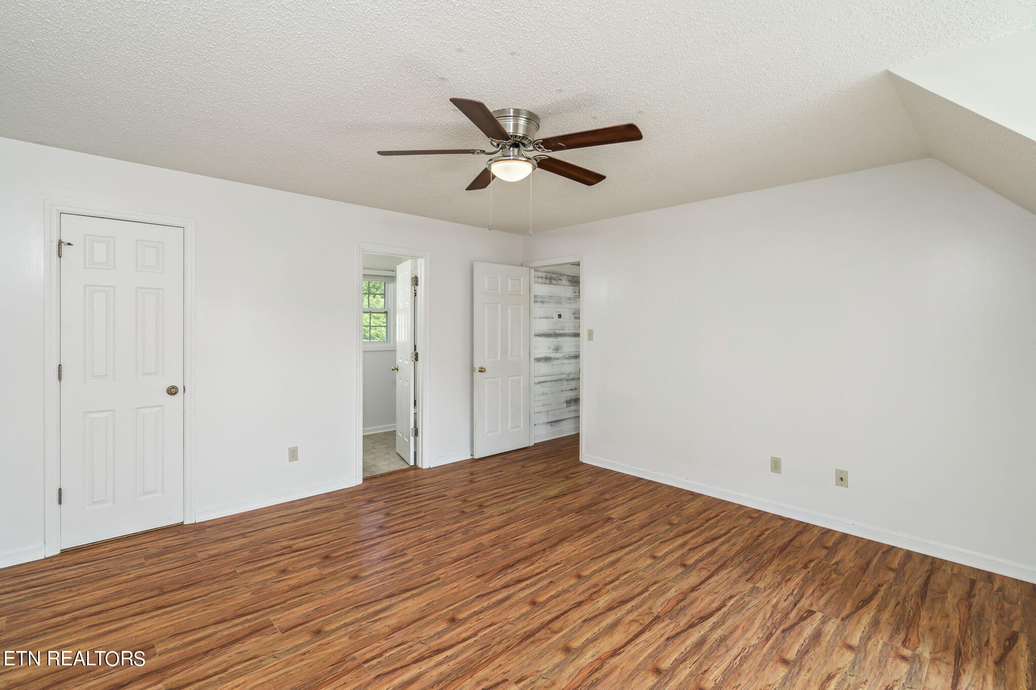 7644 Cedarcrest Road Knoxville, TN 37938 - Photo 28 of 39 37-web-or-mls-7644 Cedarcrest Road-11