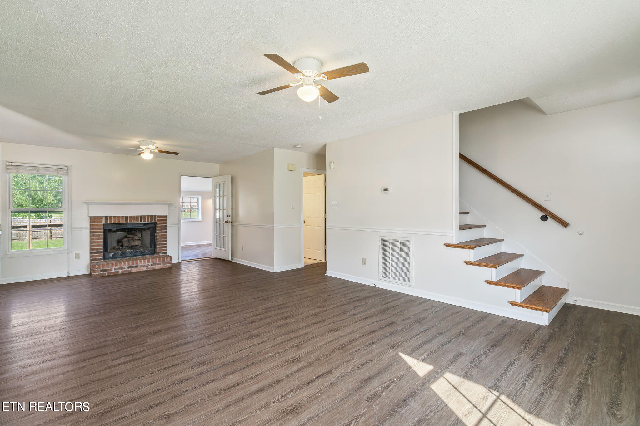 7644 Cedarcrest Road Knoxville, TN 37938 - Photo 6 of 39 5-web-or-mls-7644 Cedarcrest Road-24