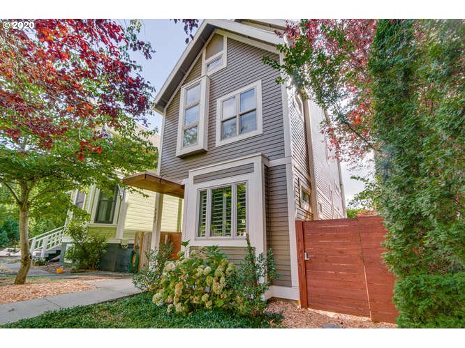 4542 Southwest View Point Terrace Portland, OR 97239 - Photo 1 of 32 Gallery Image 1