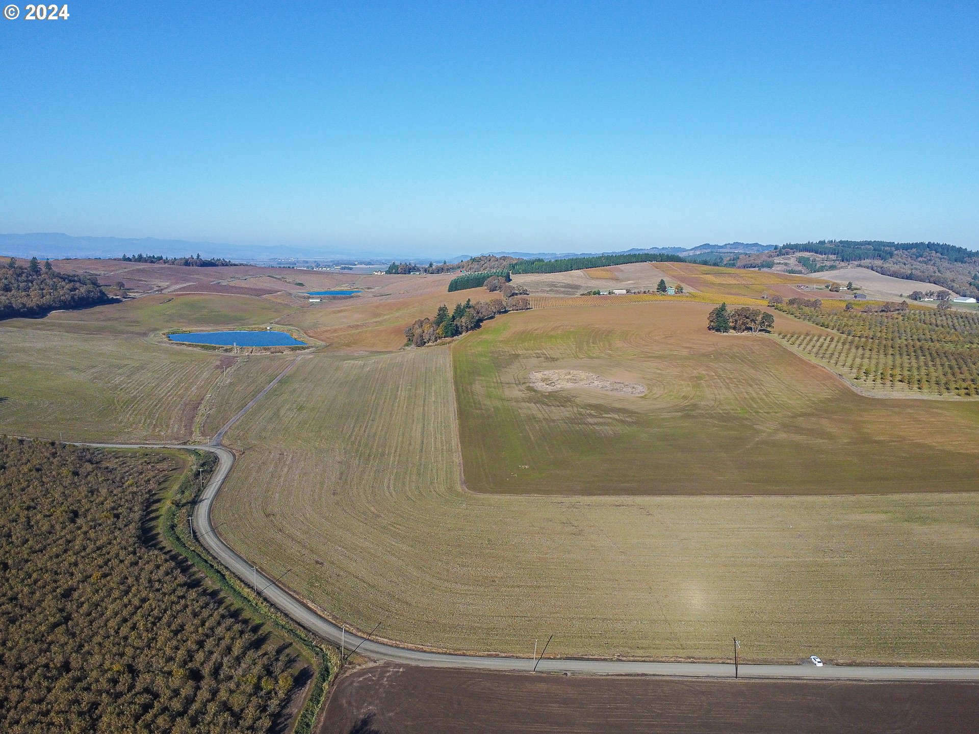 7725 Crowley Road Rickreall, OR 97371 - Photo 9 of 18 a view of water heater room