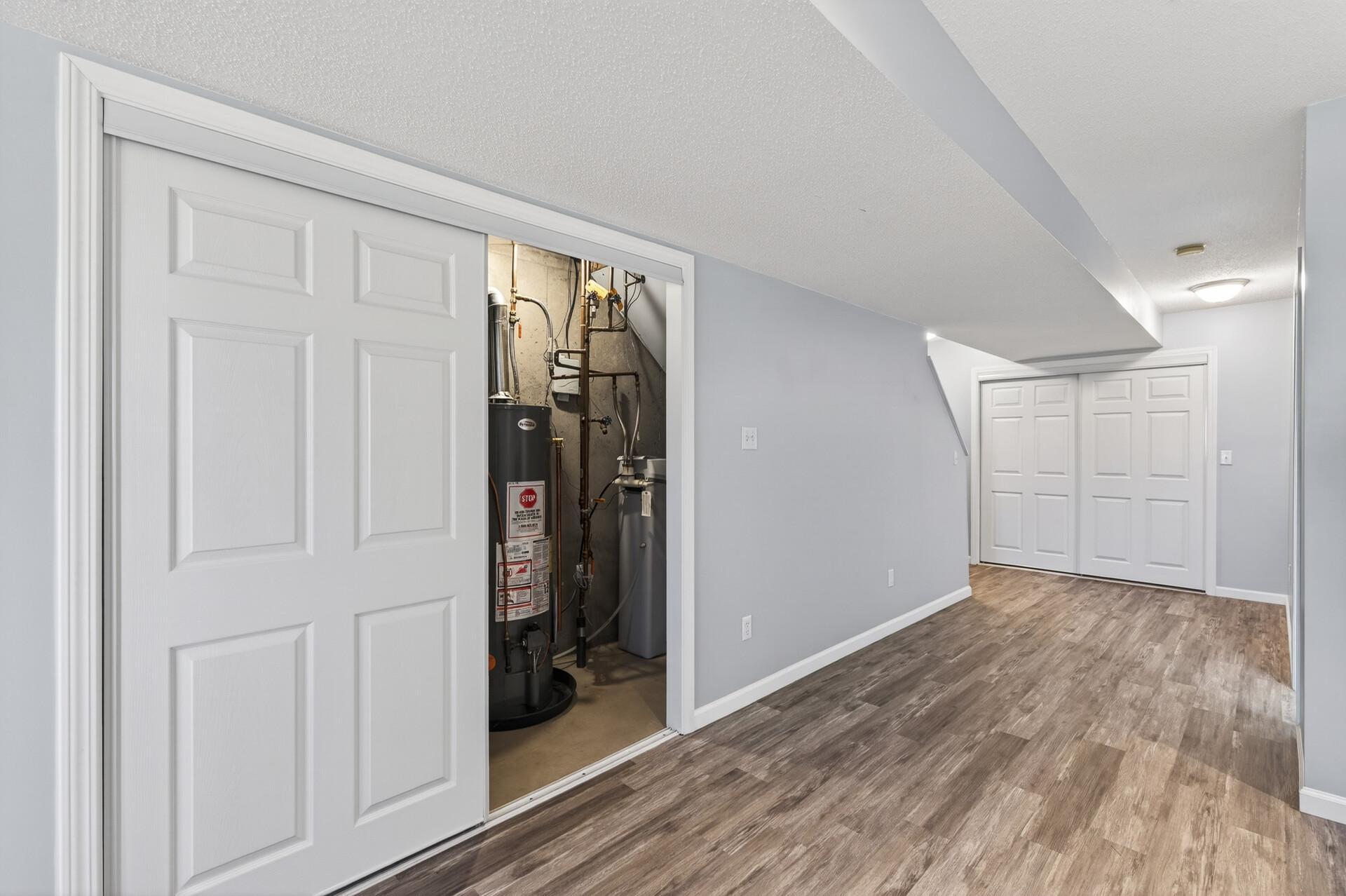15105 Dupont Path Apple Valley, MN 55124 - Photo 40 of 58