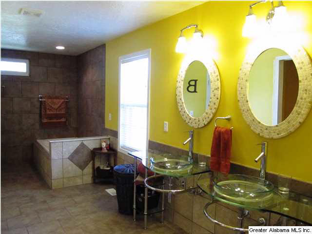 1549 Beck Road Eastaboga, AL 36260 - Photo 14 of 32