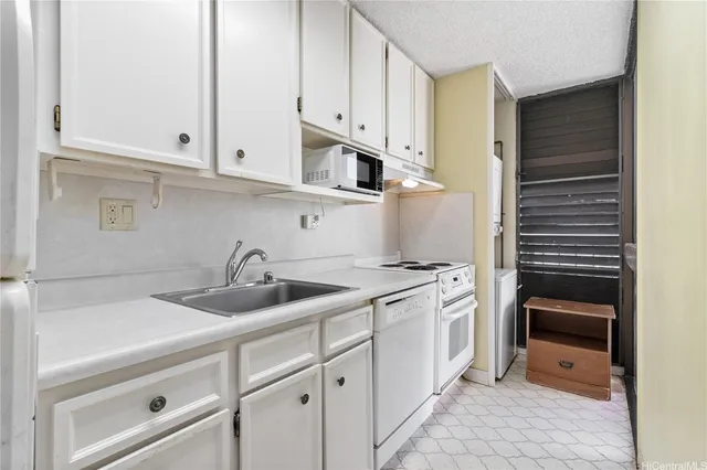 $319,000 | 1630 Liholiho Street, Unit 1004, Honolulu, HI 96822
