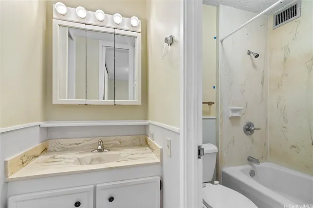 $319,000 | 1630 Liholiho Street, Unit 1004, Honolulu, HI 96822