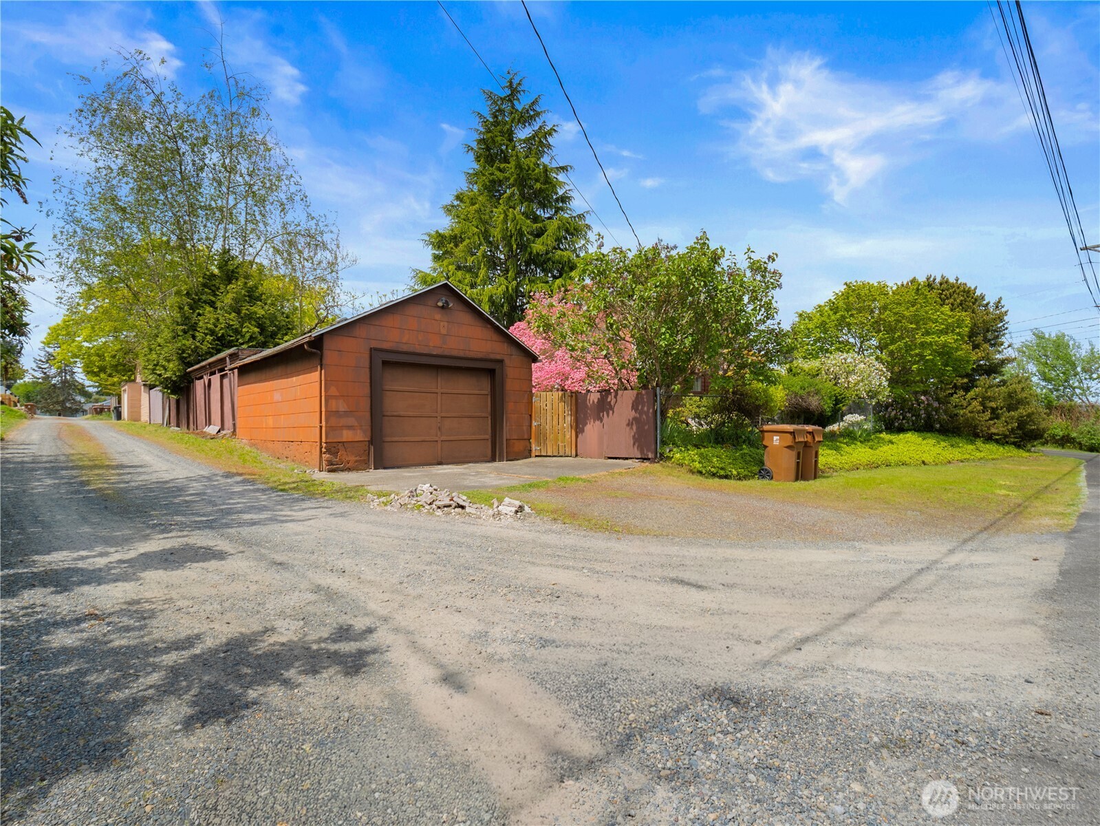 5704 North Ruby Street Tacoma, WA 98407 - Photo 34 of 38 a view of a house with backyard and garden