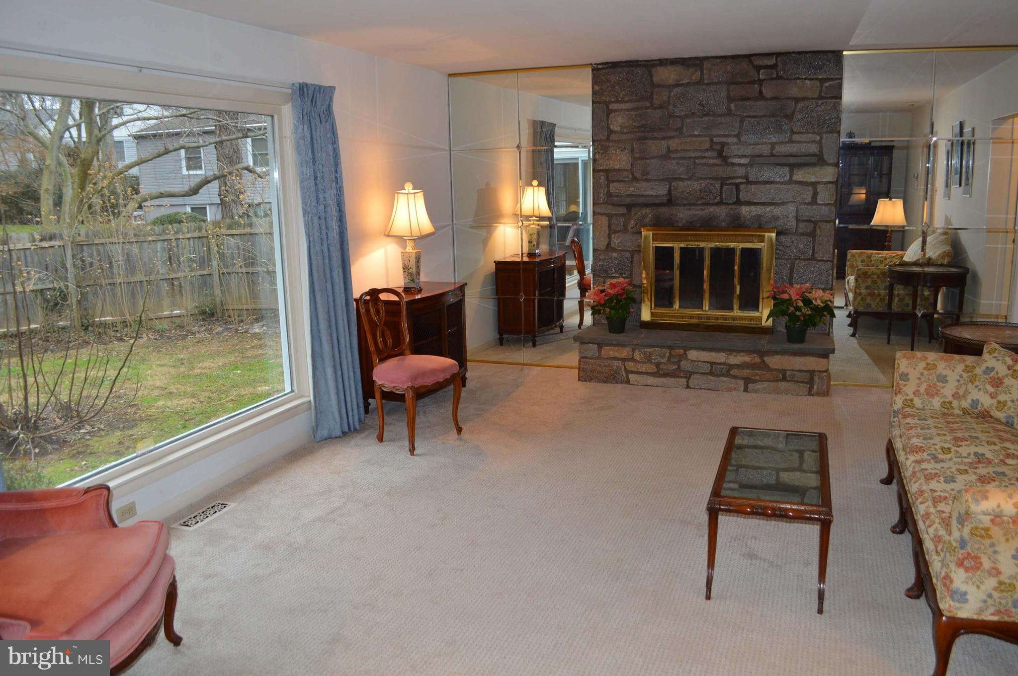 907 Surrey Road Media, PA 19063 - Photo 3 of 9 Living room