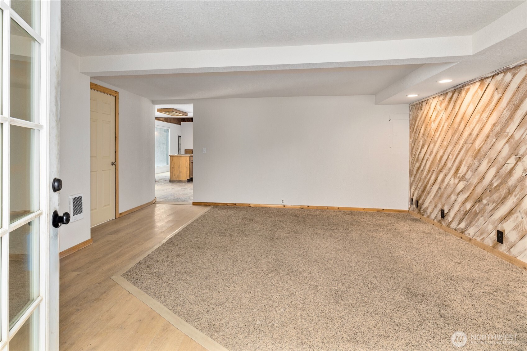 11690 Thorp Highway Thorp, WA 98946 - Photo 3 of 33