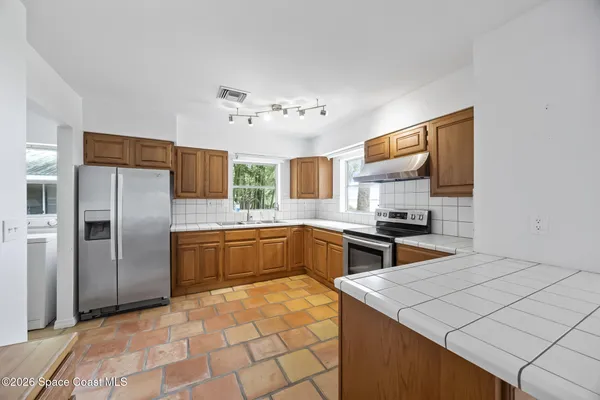 $1,250,000 | 8690 South Tropical Trail, Merritt Island, FL 32952