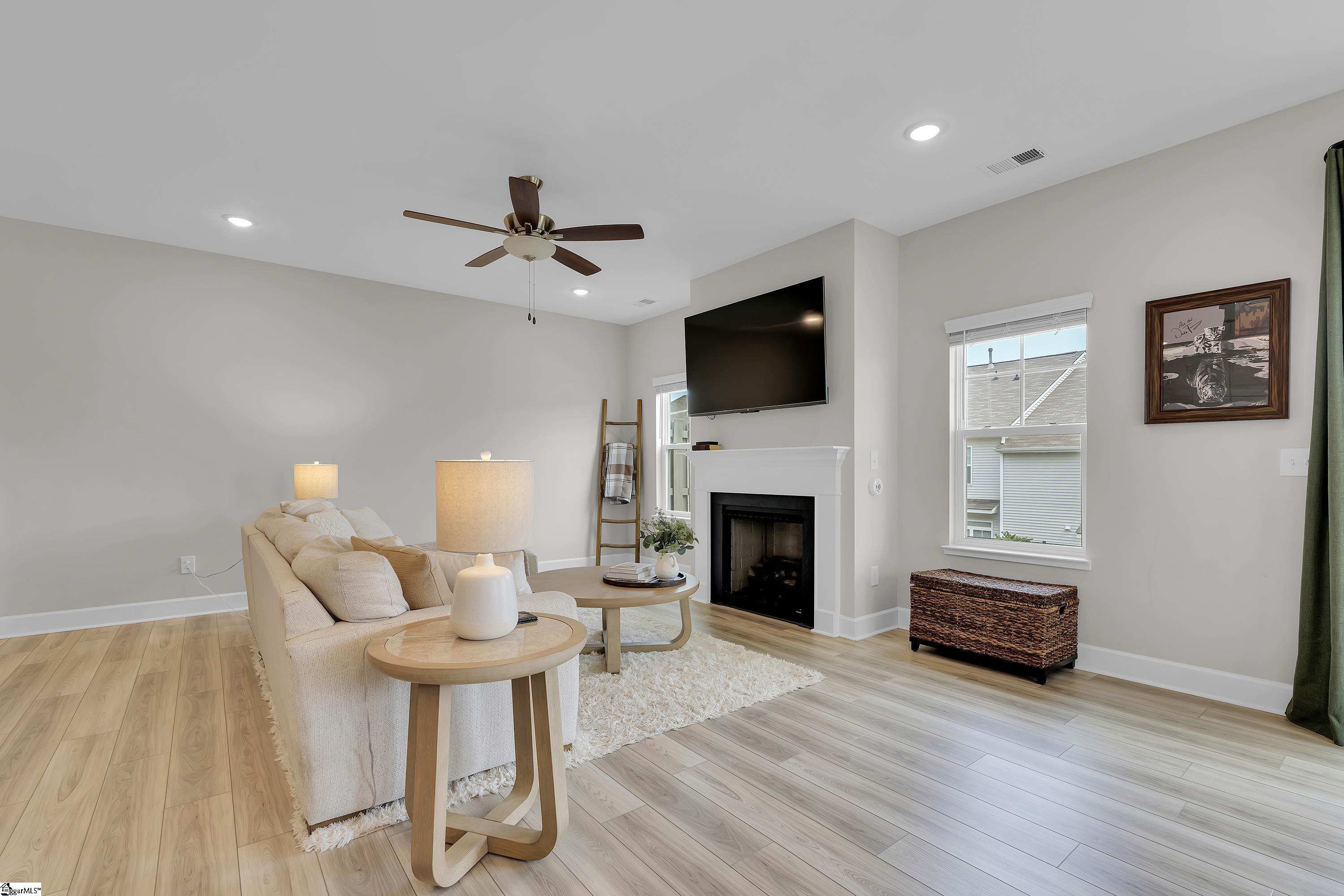 311 Hollenbeck Place Greenville, SC 29607 - Photo 11 of 24