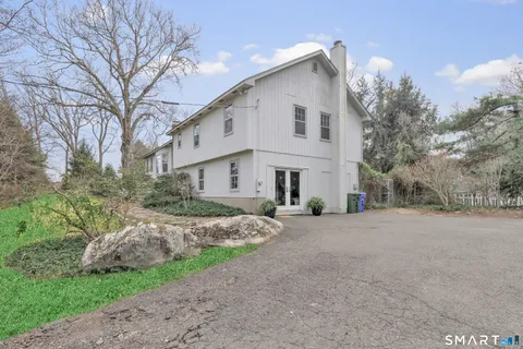 $889,000 | 16 Mountain Road, Wilton, CT 06897