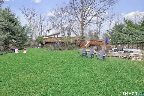 $889,000 | 16 Mountain Road, Wilton, CT 06897