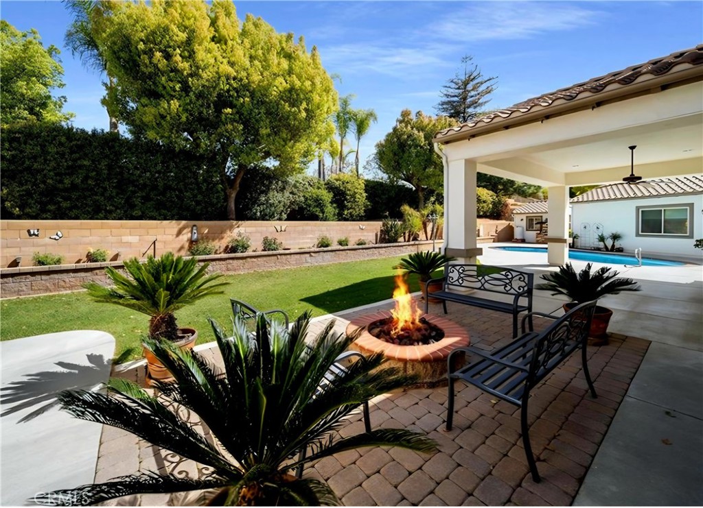 36378 Escena Drive Yucaipa, CA 92399 - Photo 8 of 21