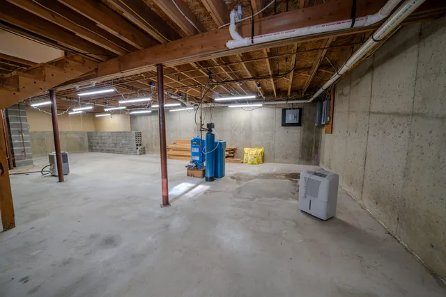 $495,000 | 115 Cove Road, Winterport, ME 04496