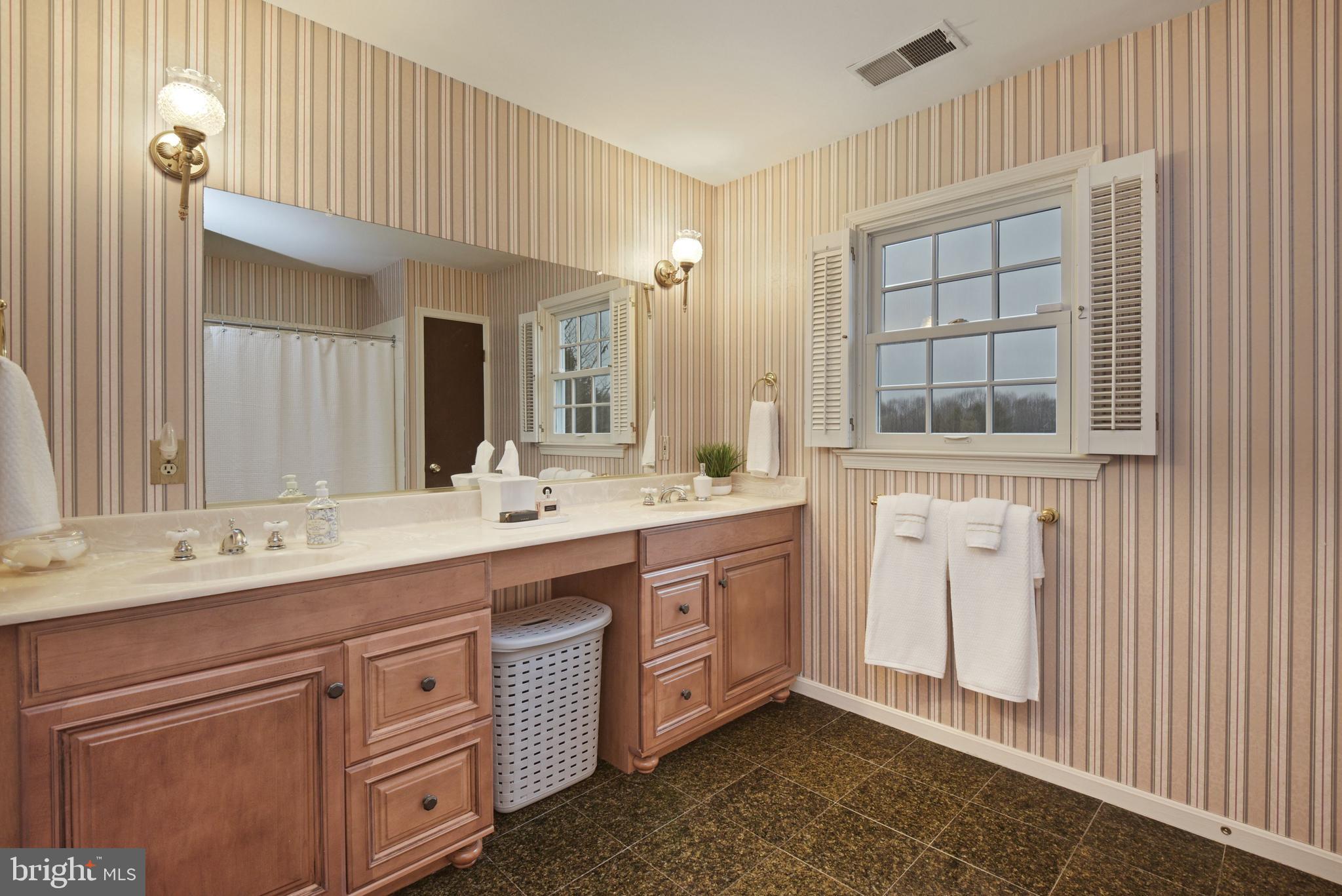 18600 Muncaster Road Derwood, MD 20855 - Photo 28 of 34