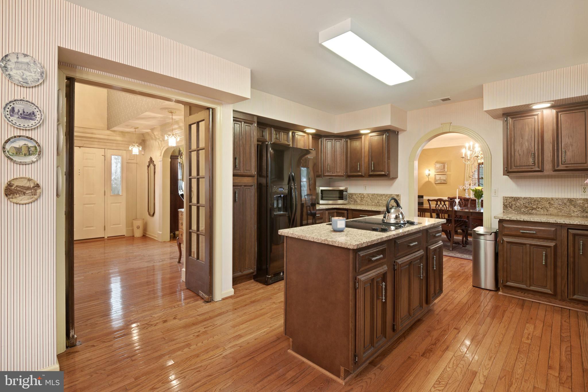 18600 Muncaster Road Derwood, MD 20855 - Photo 5 of 34