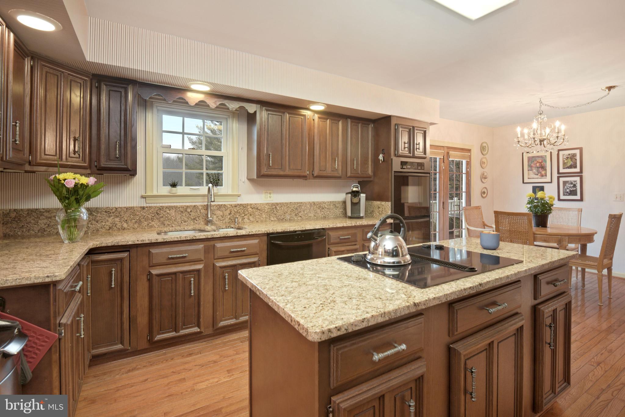 18600 Muncaster Road Derwood, MD 20855 - Photo 6 of 34