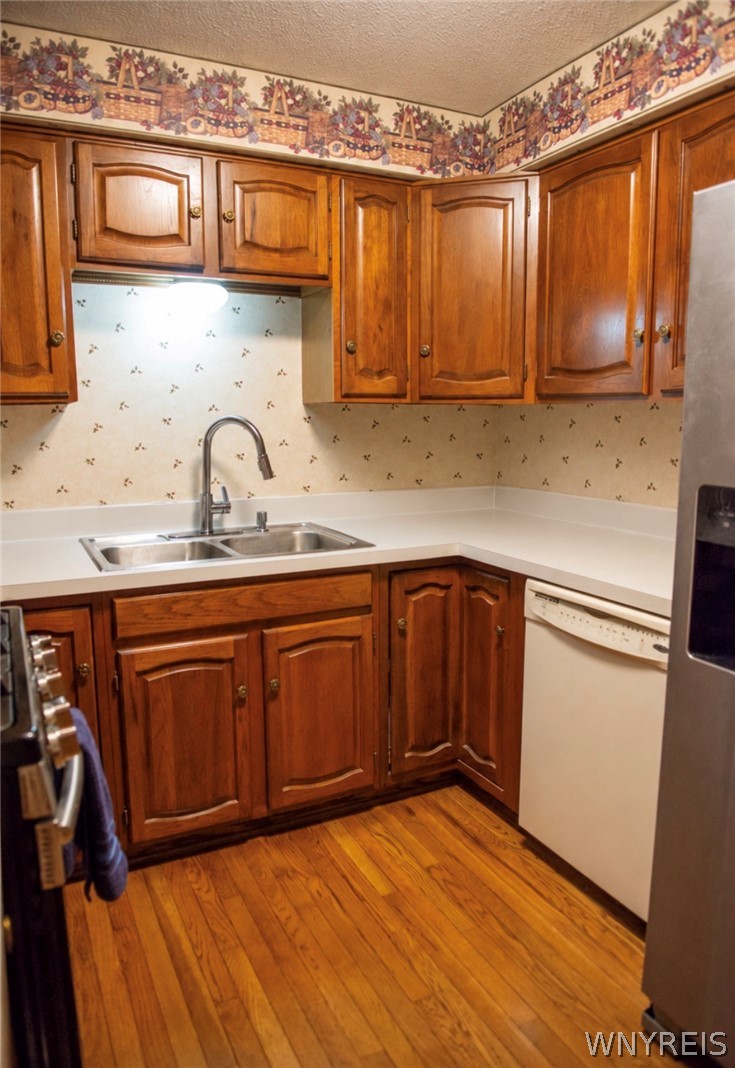 5291 Chestnut Ridge Road, Unit C Orchard Park, NY 14127 - Photo 14 of 31 QUALITY ARDWOOD FLOOR