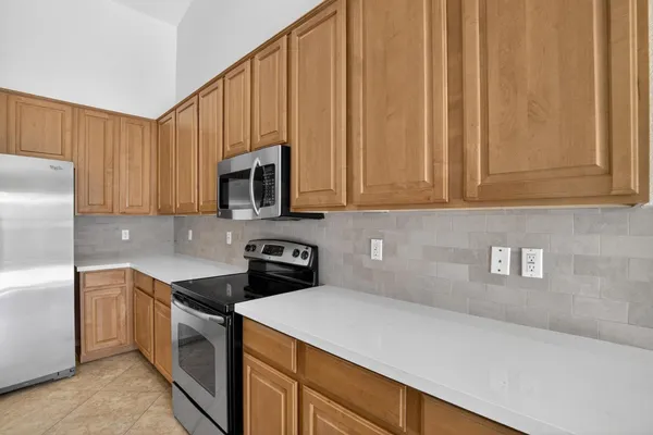 $2,600 | 18711 East Raven Drive, Queen Creek, AZ 85142
