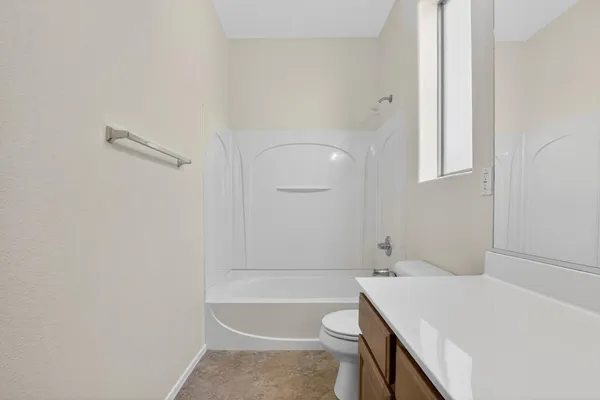 $2,600 | 18711 East Raven Drive, Queen Creek, AZ 85142